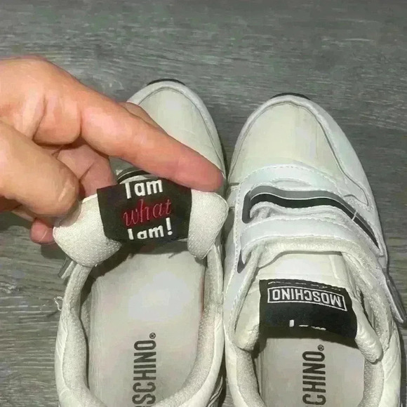 Moschino kids White and Black Trainers size 3 1/2 - Picture 7 of 9